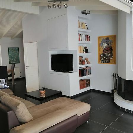 Manolis Loft Apartment Piraeus Luaran gambar