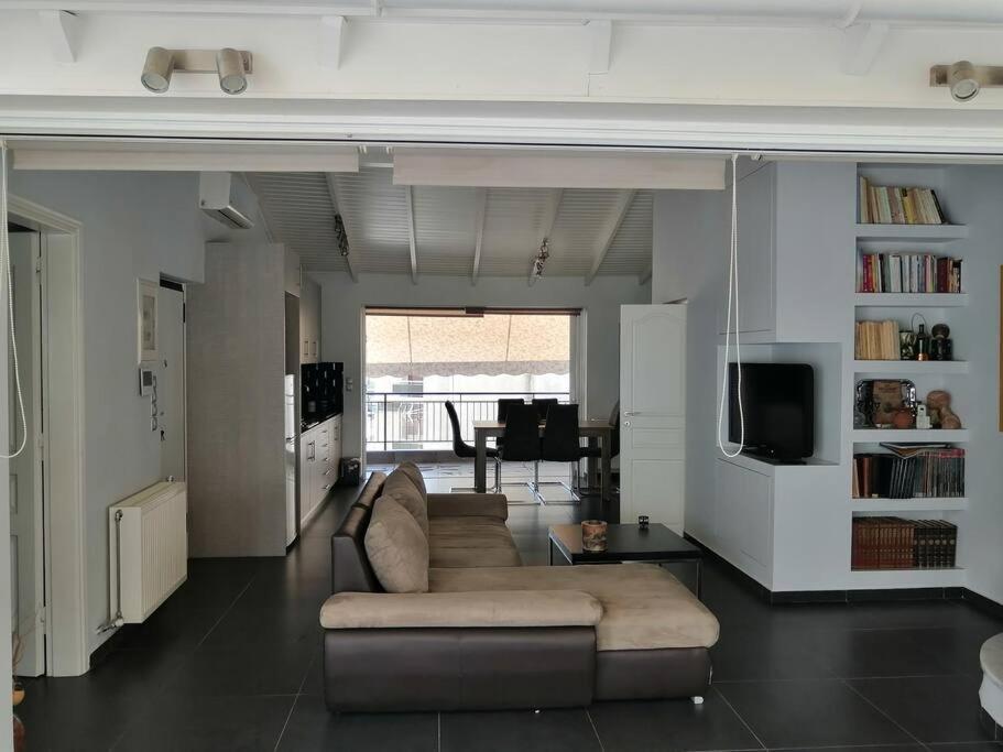 Manolis Loft Apartment Piraeus Luaran gambar